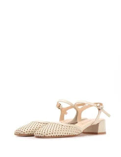 BECCA Natur arena