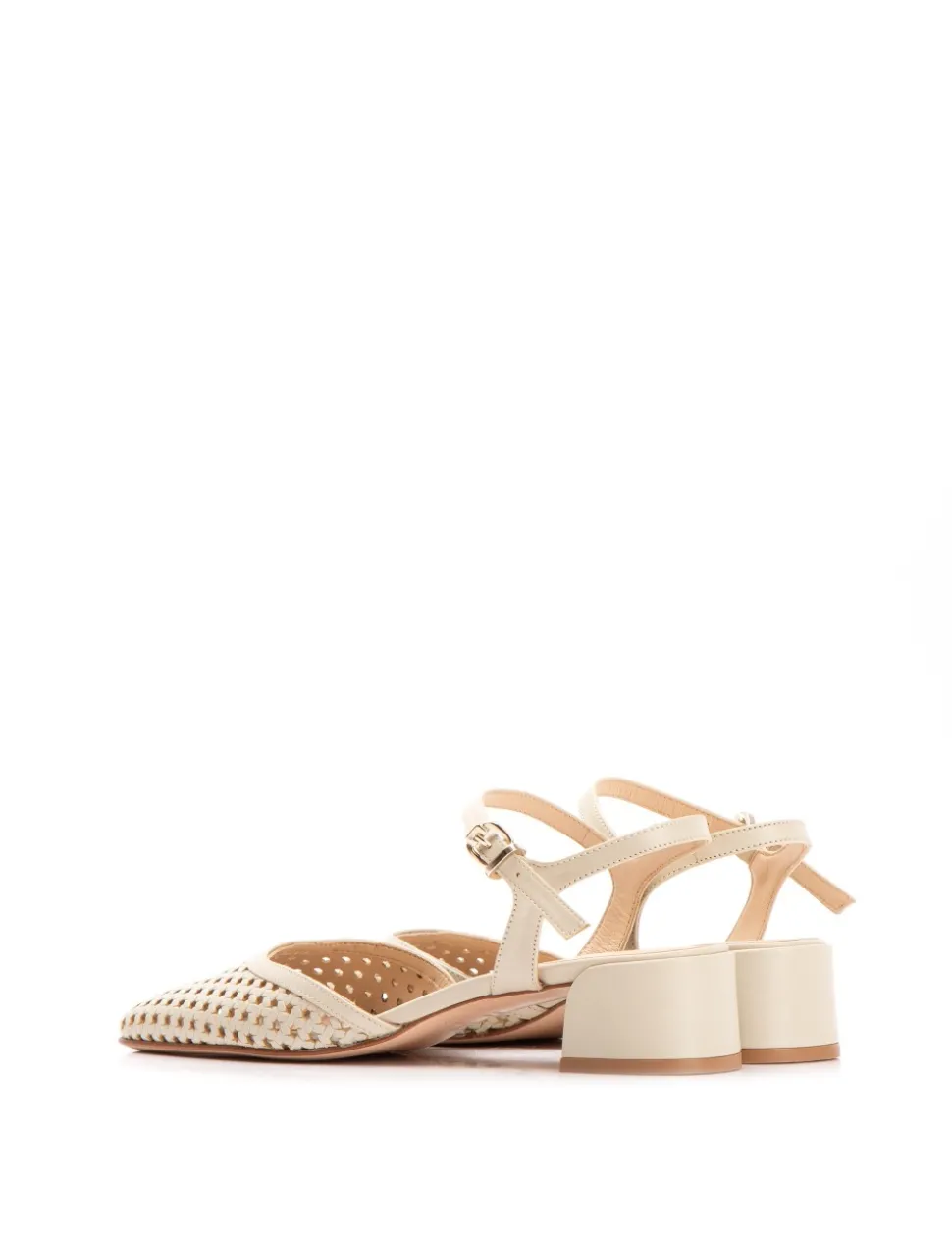 BECCA Natur arena