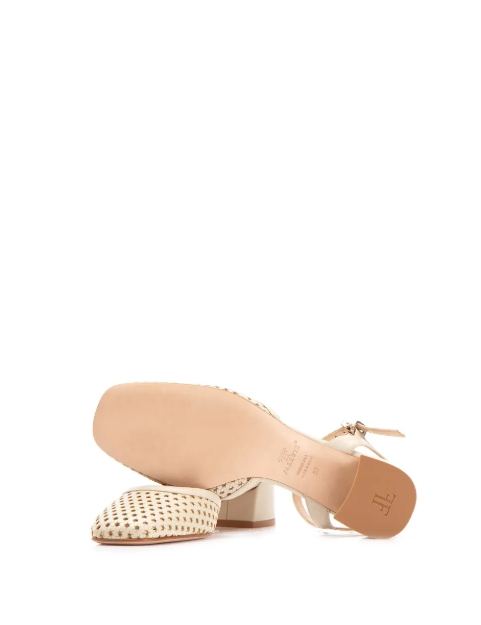 BECCA Natur arena
